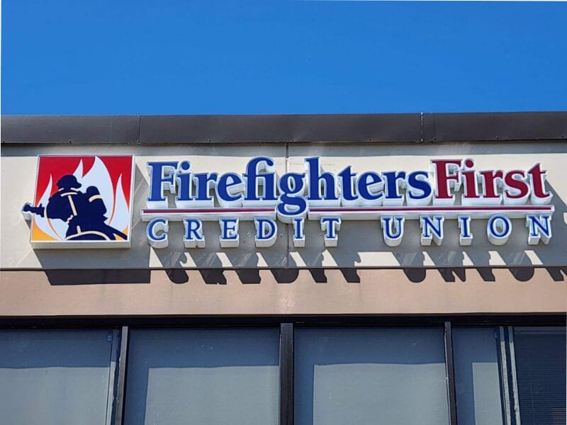 Channel Letters & Sign Cabinets